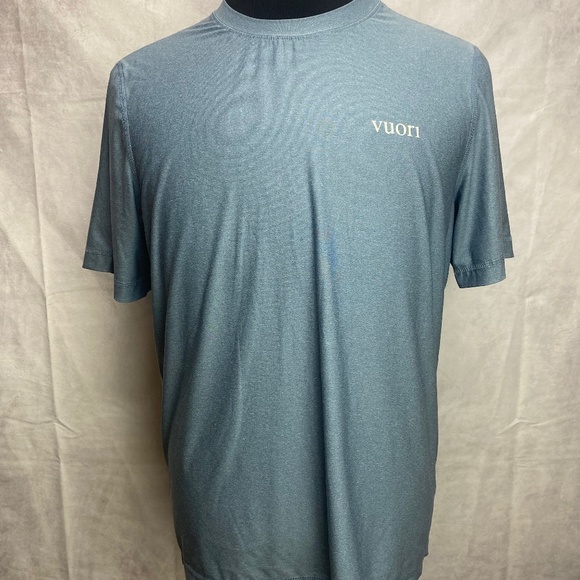 Vuori Mens L Workout Tee T-Shirt Light Blue Short Sleeve Athletic Fabric - Picture 2 of 6